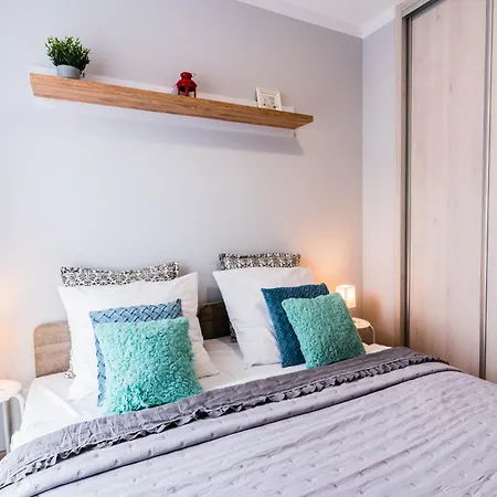 Homely Place Centrum - Stary Rynek - Parking Apartment Poznan
