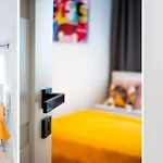 Homely Place Centrum - Stary Rynek - Parking Apartment