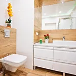 Homely Place Centrum - Stary Rynek - Parking Apartment *
