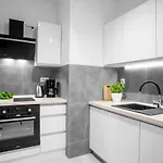 Homely Place Centrum - Stary Rynek - Parking Apartment Poznan