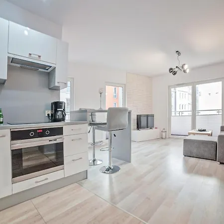 Homely Place Centrum - Stary Rynek - Parking Apartment Poznan